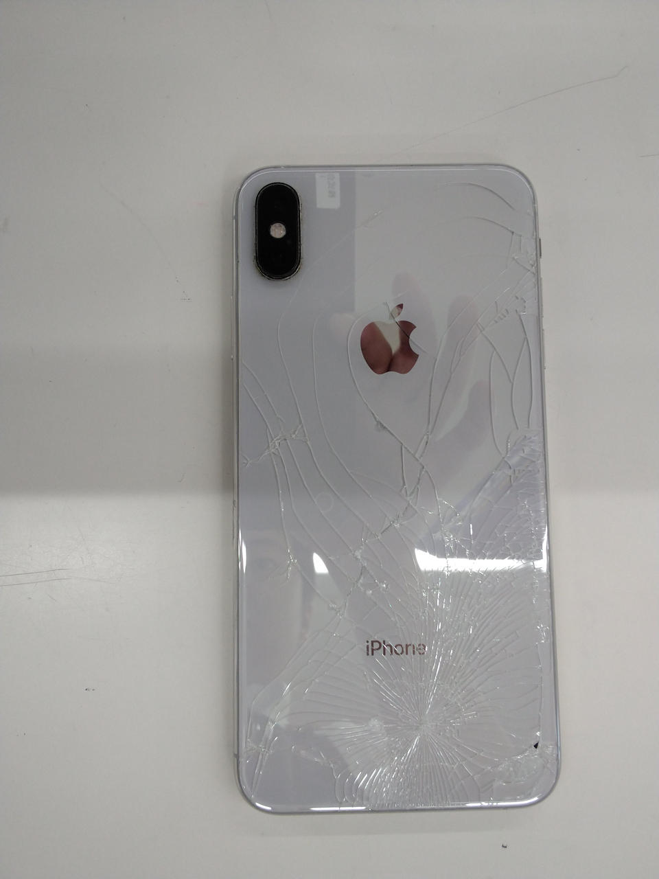 48 iPhone xs 64GB 新品バッテリー　SIMフリー　結構綺麗 48 iPhone xs 64GB 新品バッテリー SIMフリー 結構綺麗