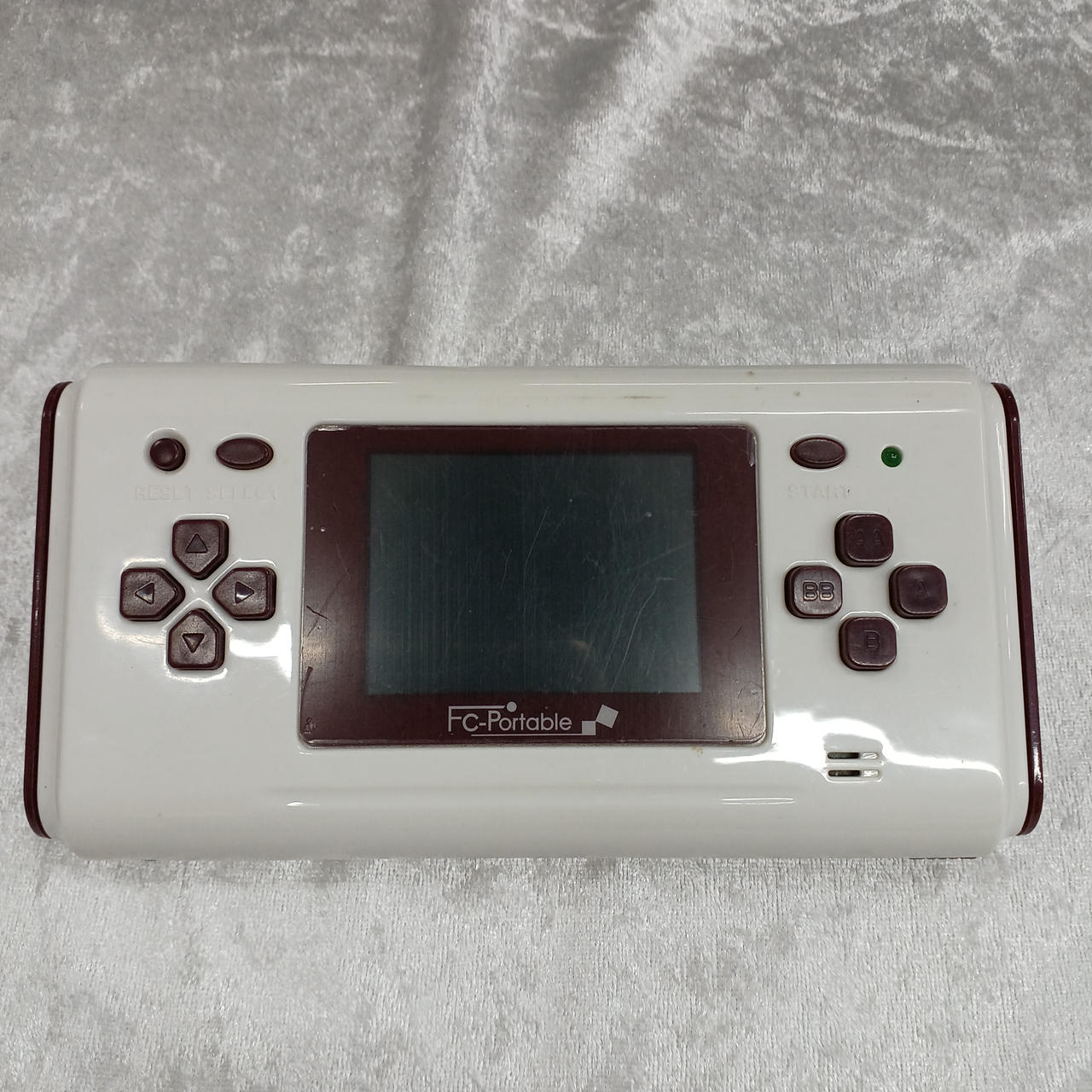 ポータブルファミコン互換機◎FC-Portable　東洋トレーディング 完品 ポータブルファミコン互換機 FC-Portable 東洋