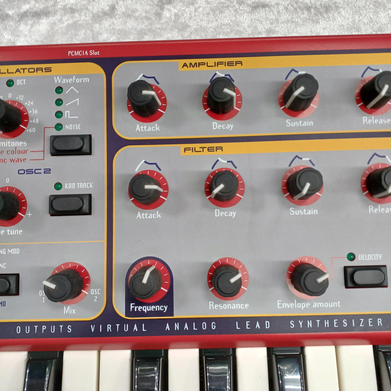 Nord Lead 2 シンセサイザー 49鍵 ジャンク音出ません電源つきます Nord Lead 2 シンセサイザー 49鍵 ジャンク音出ません電源つきます