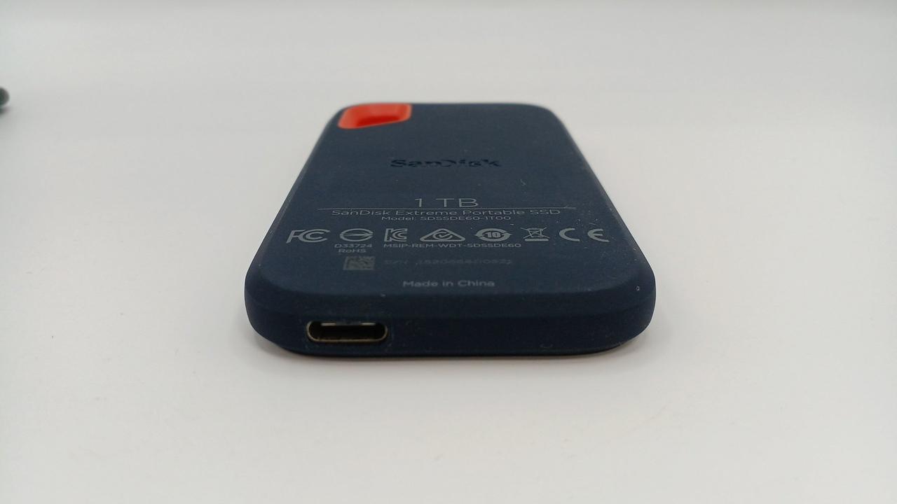 SanDisk 外付けSSD 1TB 本体中古動作品 サンディスク(SANDISK)|サンディスク ポータブル外付けSSD 1TB