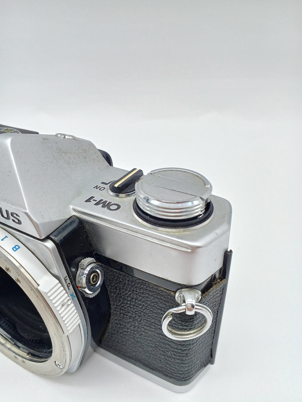 OLYMPUS オリンパス　OM-1 24mm 22．Excellent Camera OLYMPUS OM-1〈カメラ〉｜神成