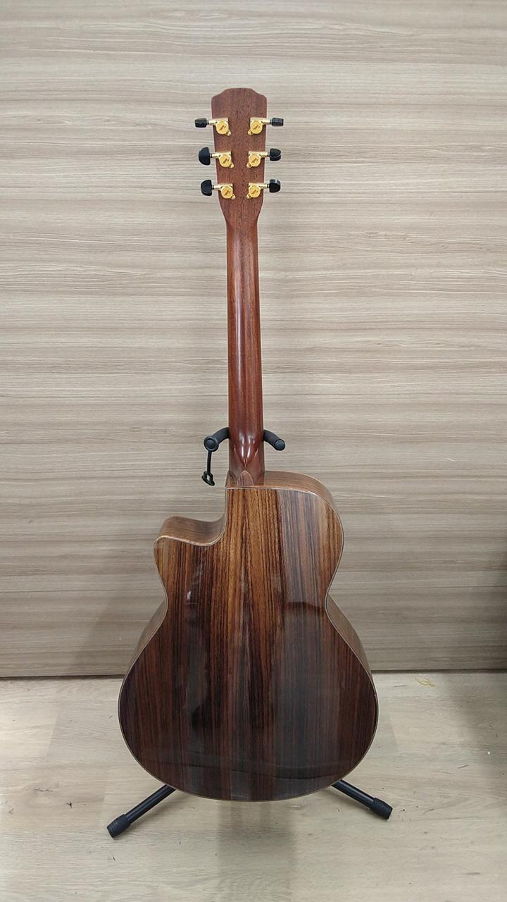 ▽ Morris エレアコギター ESZ ハードケース付き ▽ Morris エレアコギター ESZ ハードケース付き モーリス