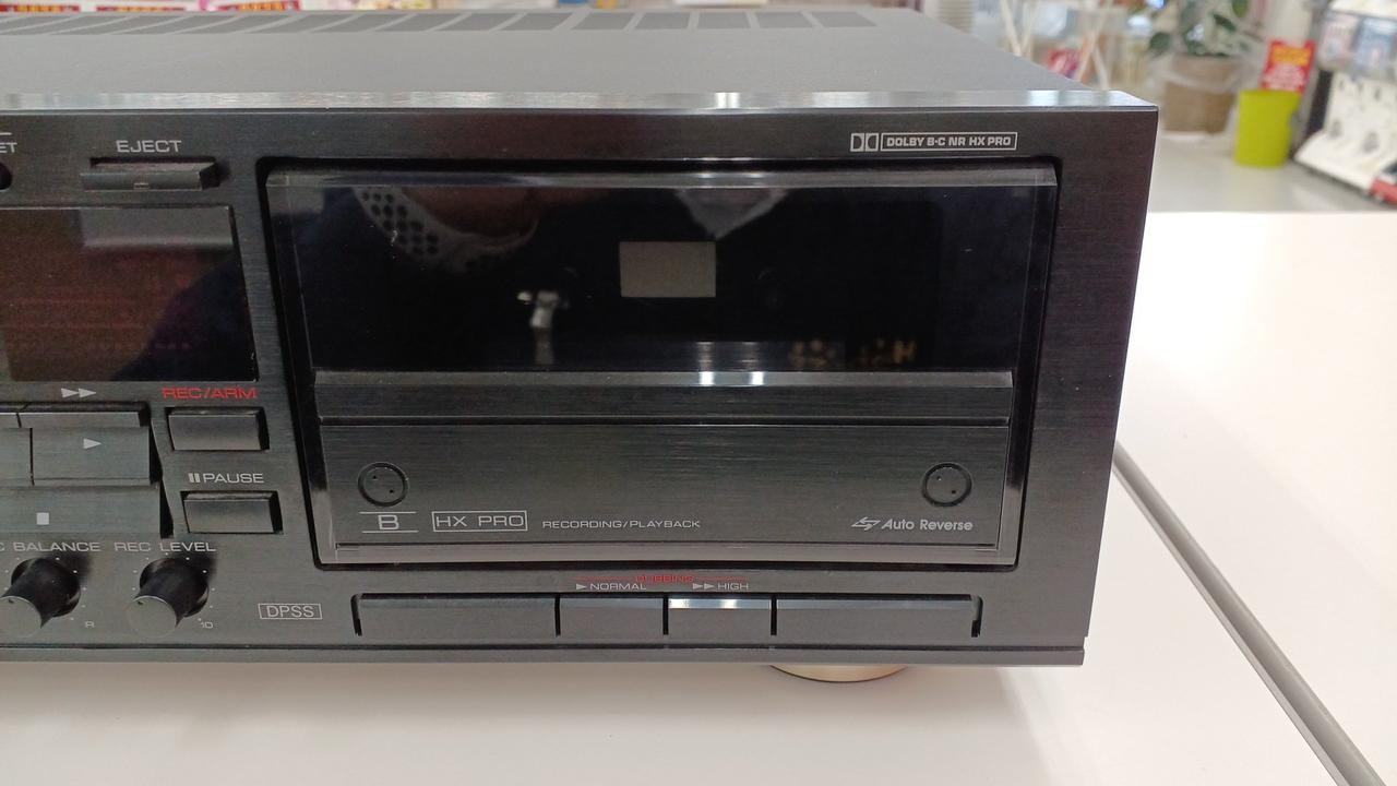 ダブルオー　デッキ AIWA(アイワ)・ダブルカセットデッキ・FX-11・オーディオ機器