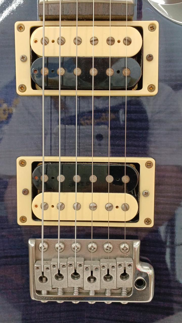 サビや色褪せが見られます