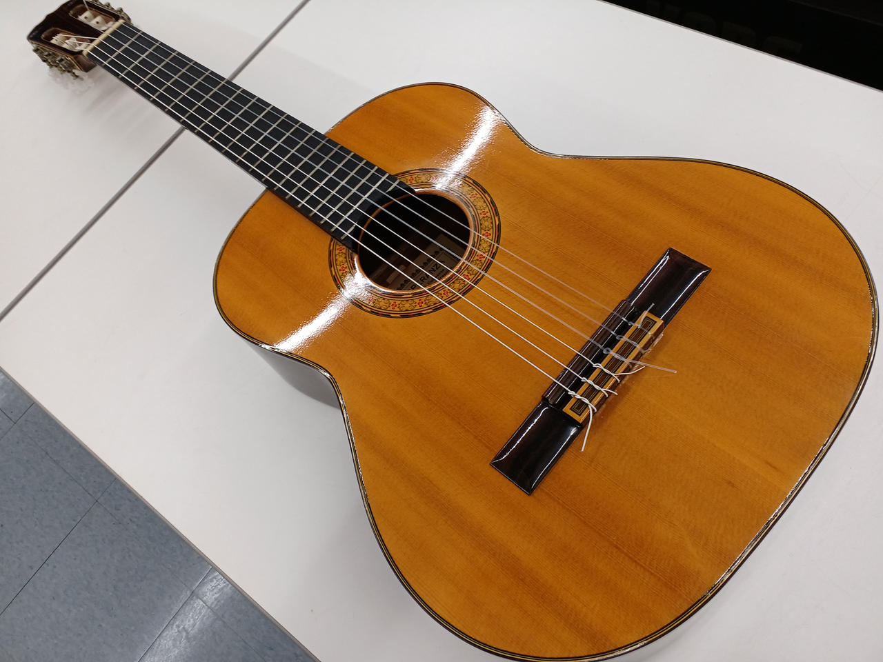 LA ESPERANZA ラ・エスペランサ アルトギター　CLASE 303 LA ESPERANZA ラ・エスペランサ アルトギター CLASE 303