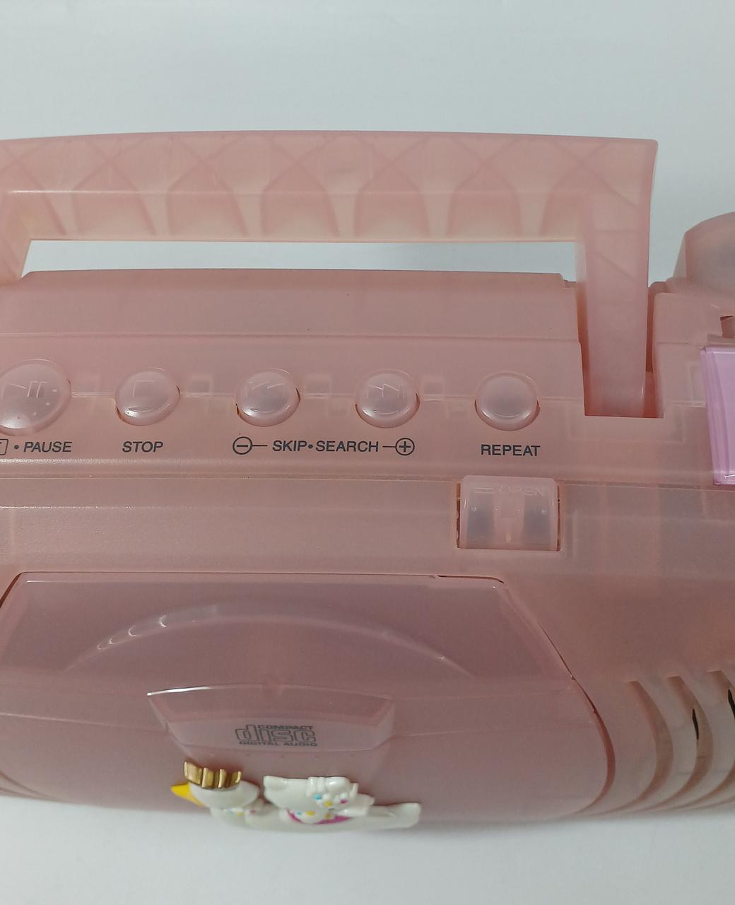 ハローキティ　25周年記念　ステレオ　CDプレーヤー　ラジオ　新品未使用品 ハローキティ 25周年記念 ステレオ CDプレーヤー ラジオ 新品未