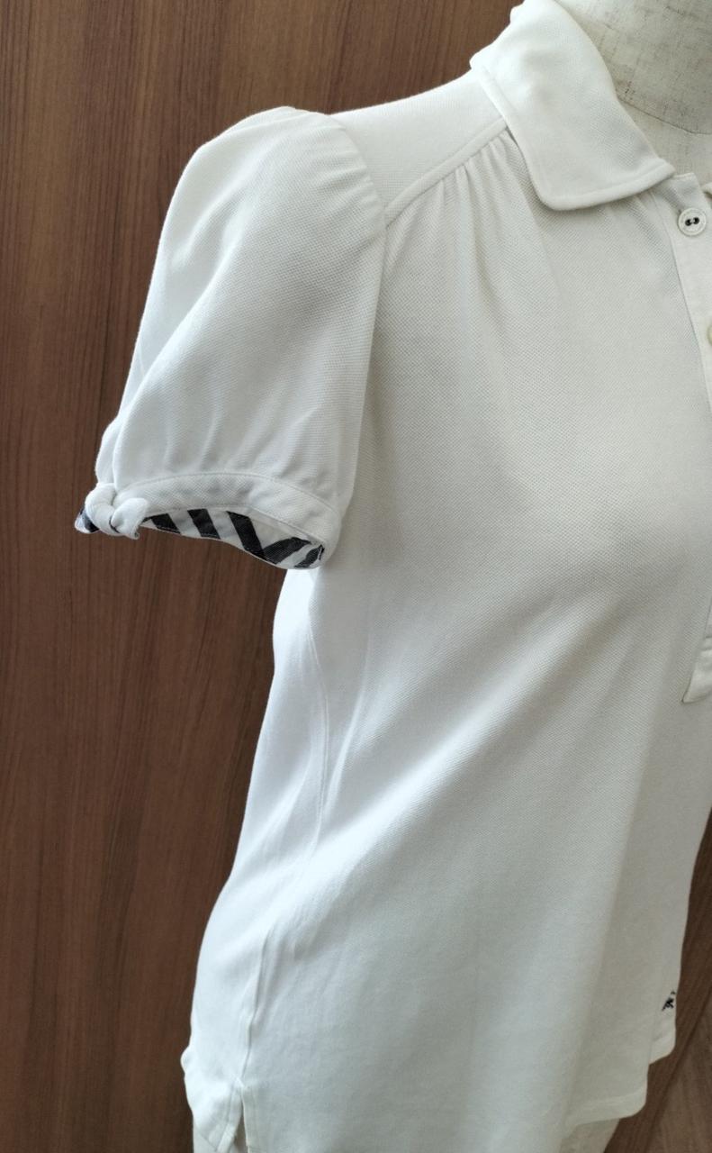 パフスリーブ袖とリボンが可愛いです♪