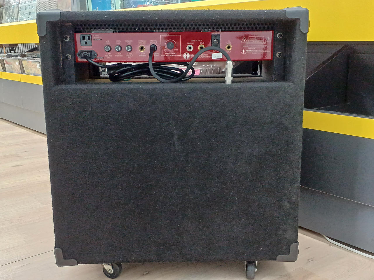 SWR SUPER RED HEAD ベース コンポアンプ ギターアンプ SWR|SWR/SUPER REDHEAD|【ハードオフ公式通販】オフモール