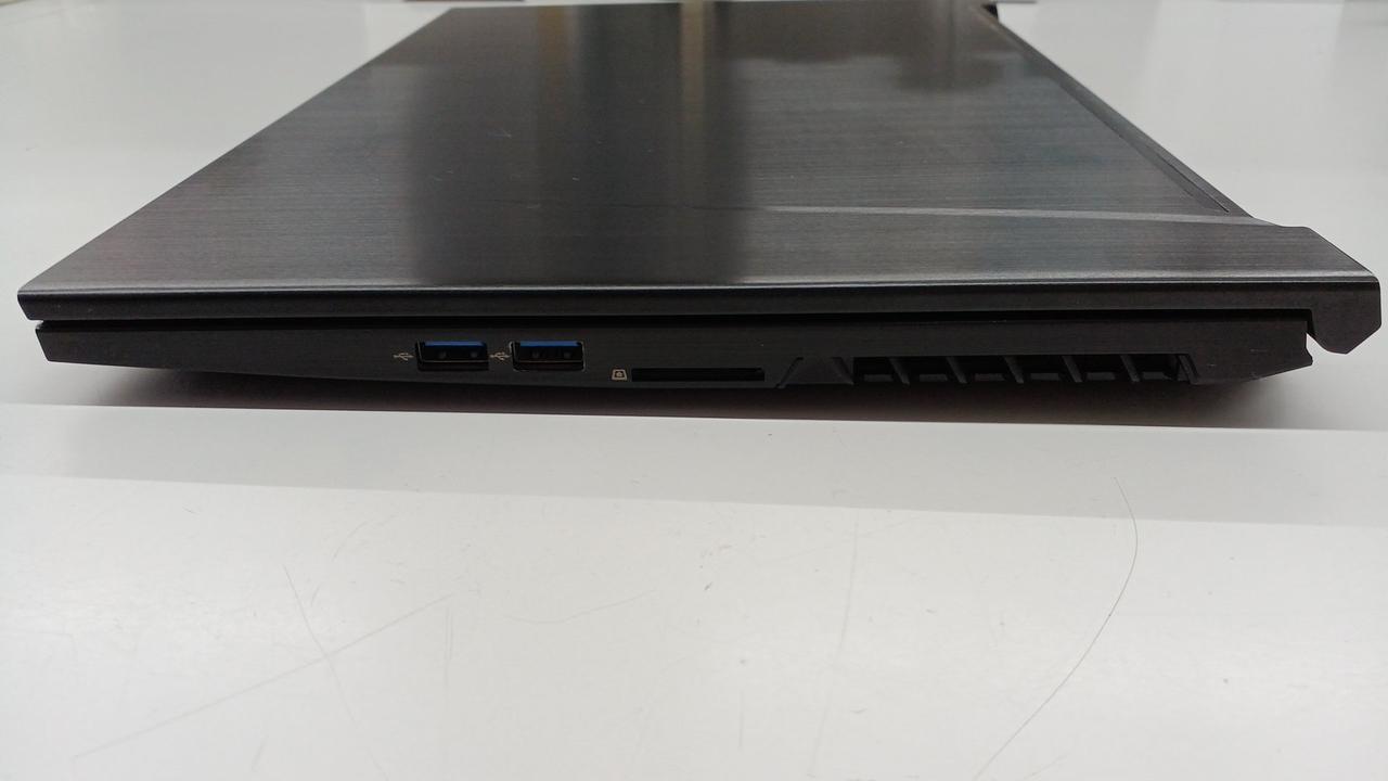 明日までの特別価格【極美品】【完動品】ゲーミングノートPC  GALLERIA GCF1050TGF-E GALLERIA GCF1050TGF-Eの実機レビュー - the比較
