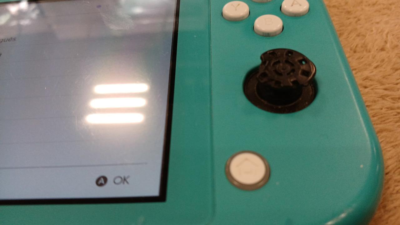 右スティック欠損
効きが悪いです