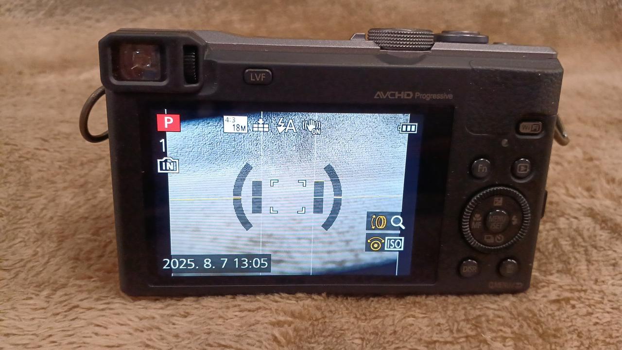 レンズ部が上手く開閉しません