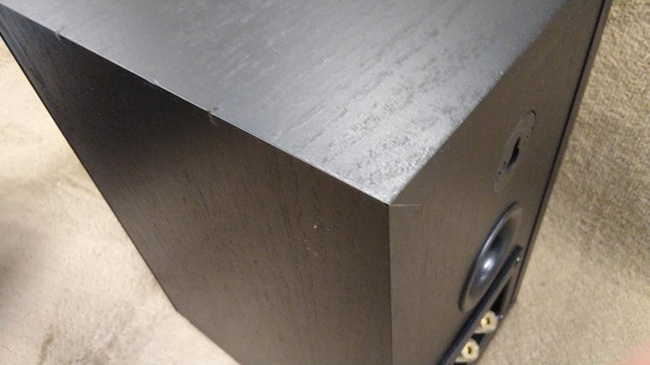 キズ、打痕あります