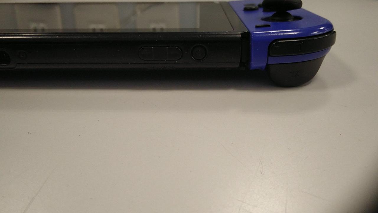 本体とジョイコンが不安定な接続です