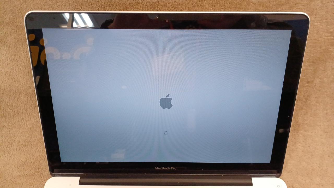 画面全体的に暗いです