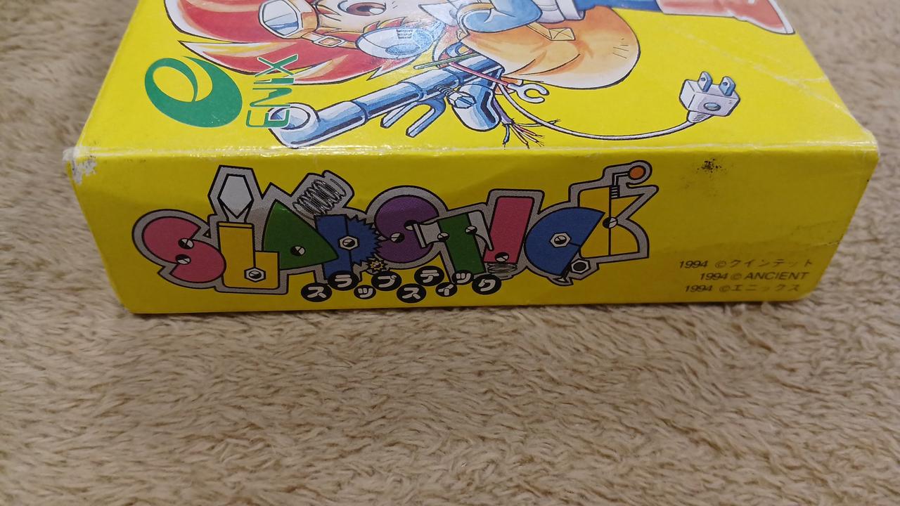 折れ目等のダメージあります