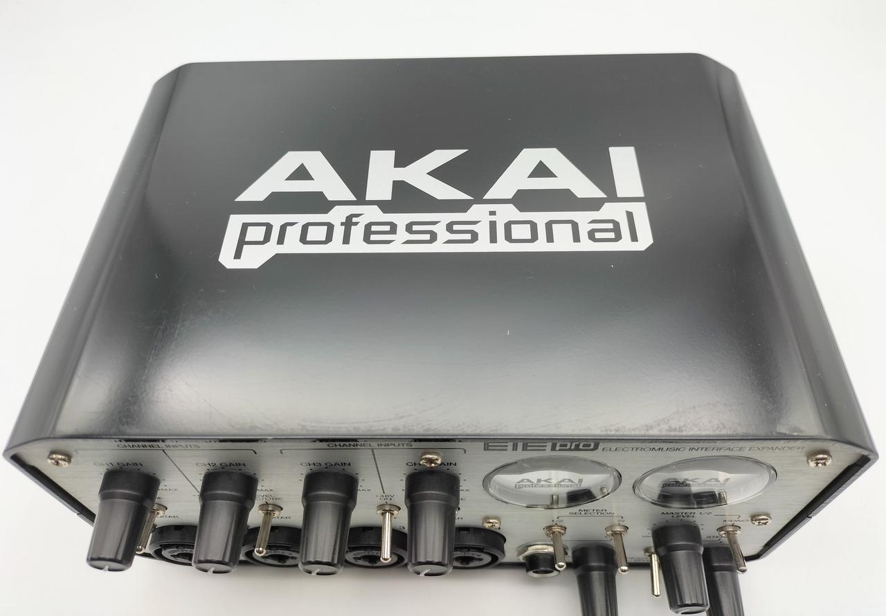 キズ、汚れあります。