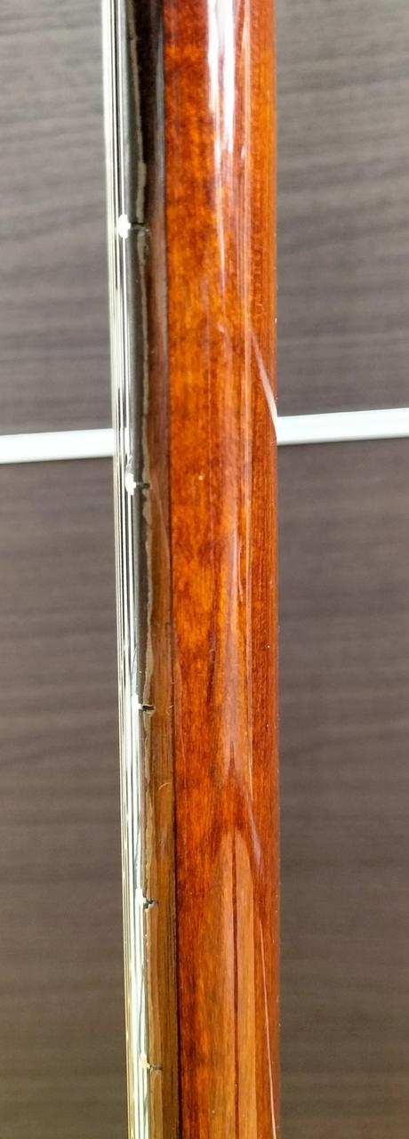 ネック側面塗装剥がれあり(2)