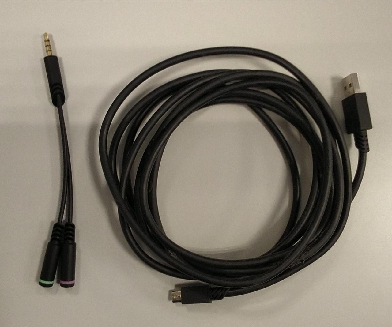 オーディオ・マイク分配
USBケーブル