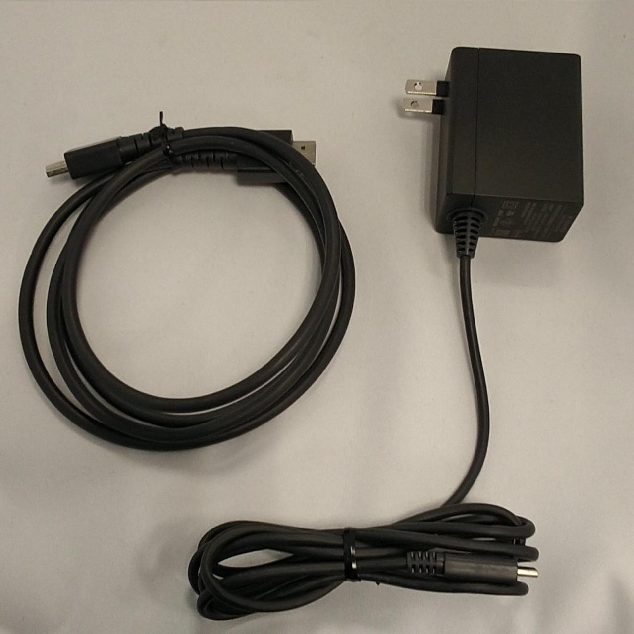 HDMIケーブル、ACアダプター