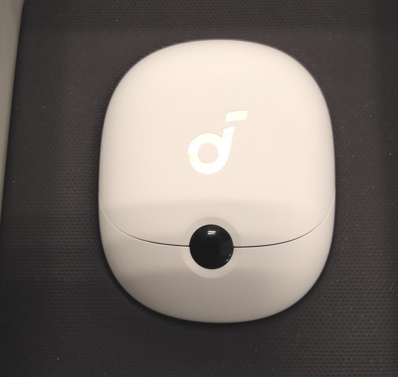 汚れ、キズは見られません。