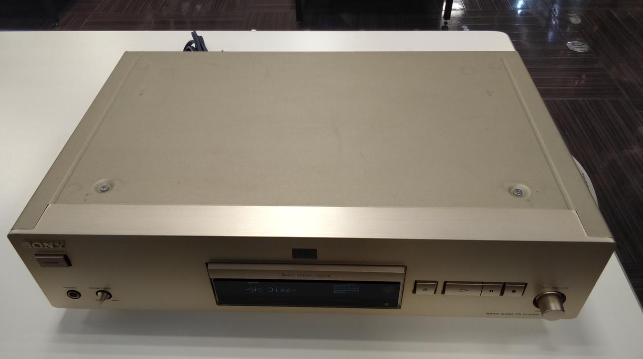 キズがあります。