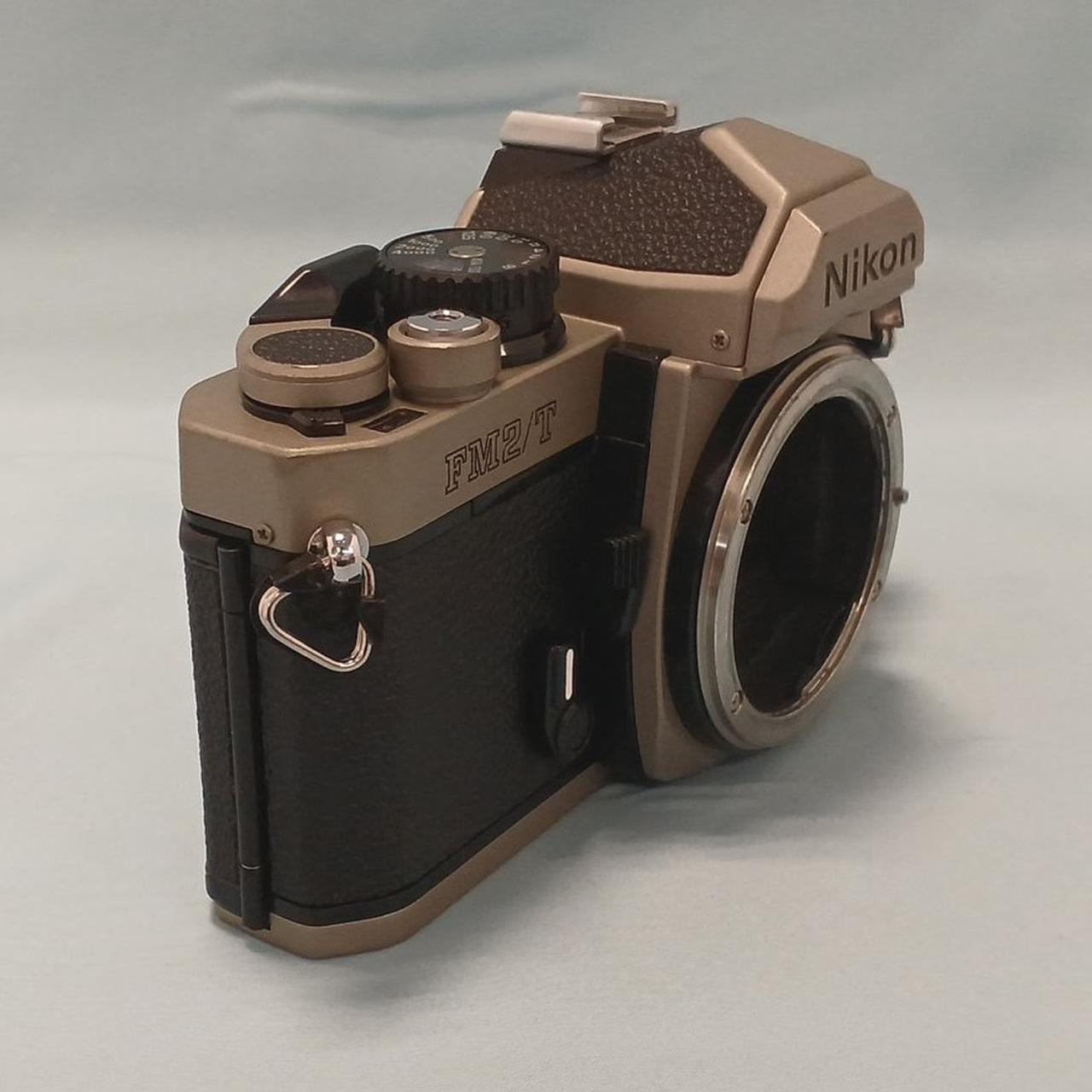 Nikon FM2/T フィルムカメラ　レンズ付き Nikon FM2/T フィルムカメラ 本体＋レンズ2つ付き