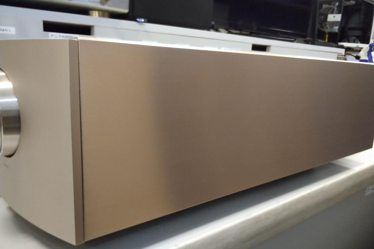 キズ、汚れは見られません。