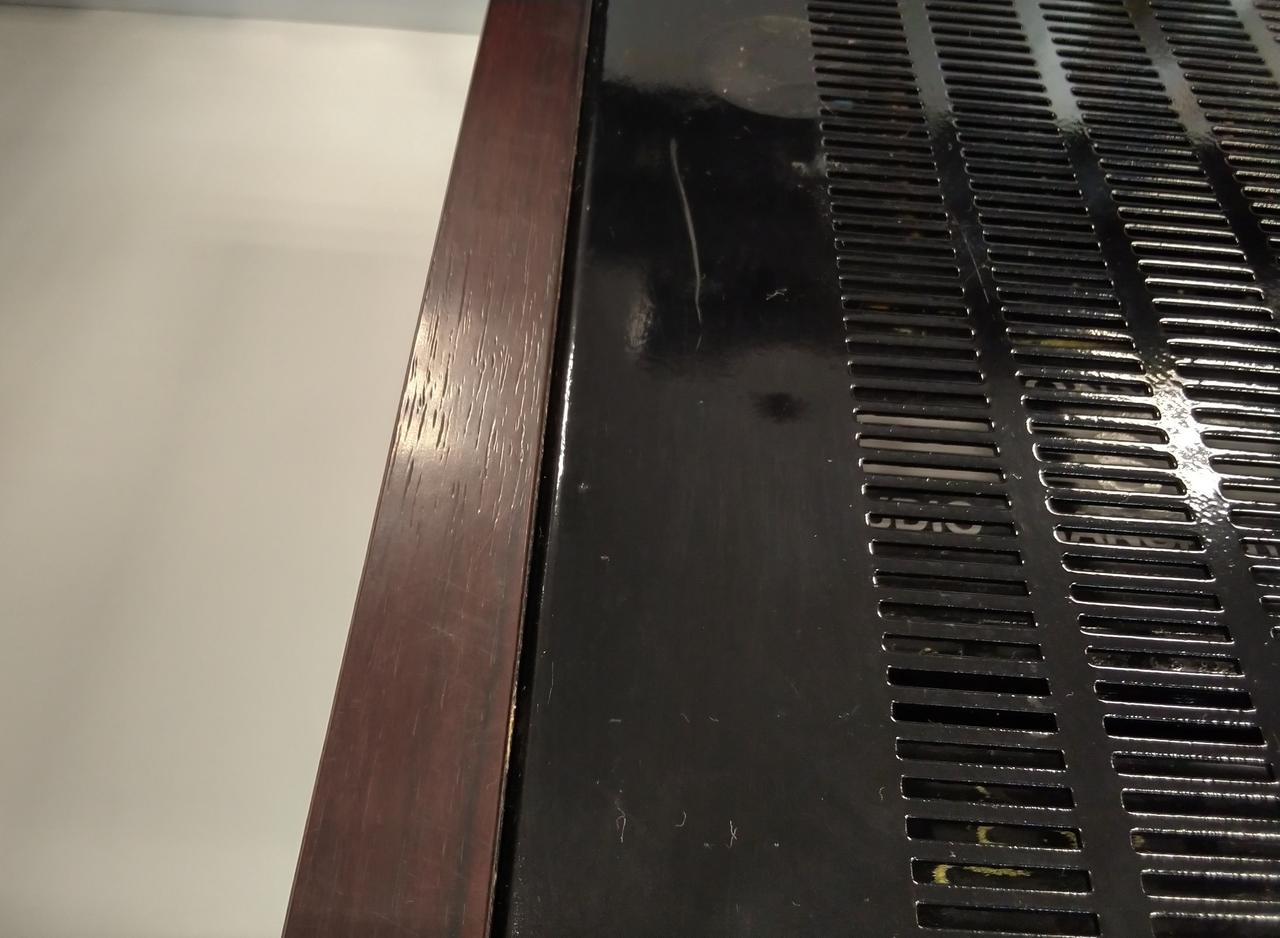 凹みがあります。