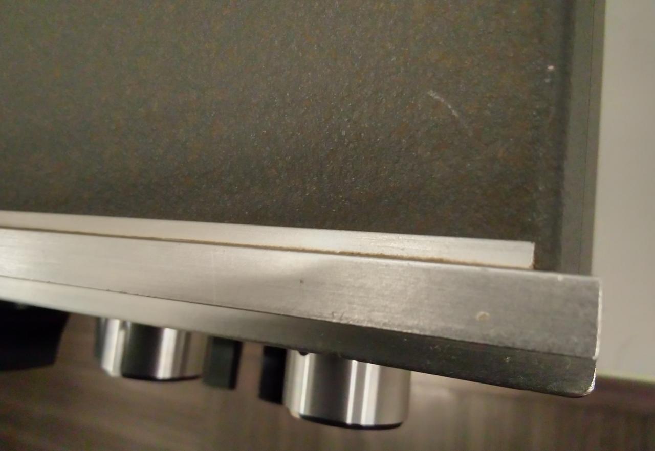 サビ、汚れ、キズがあります。