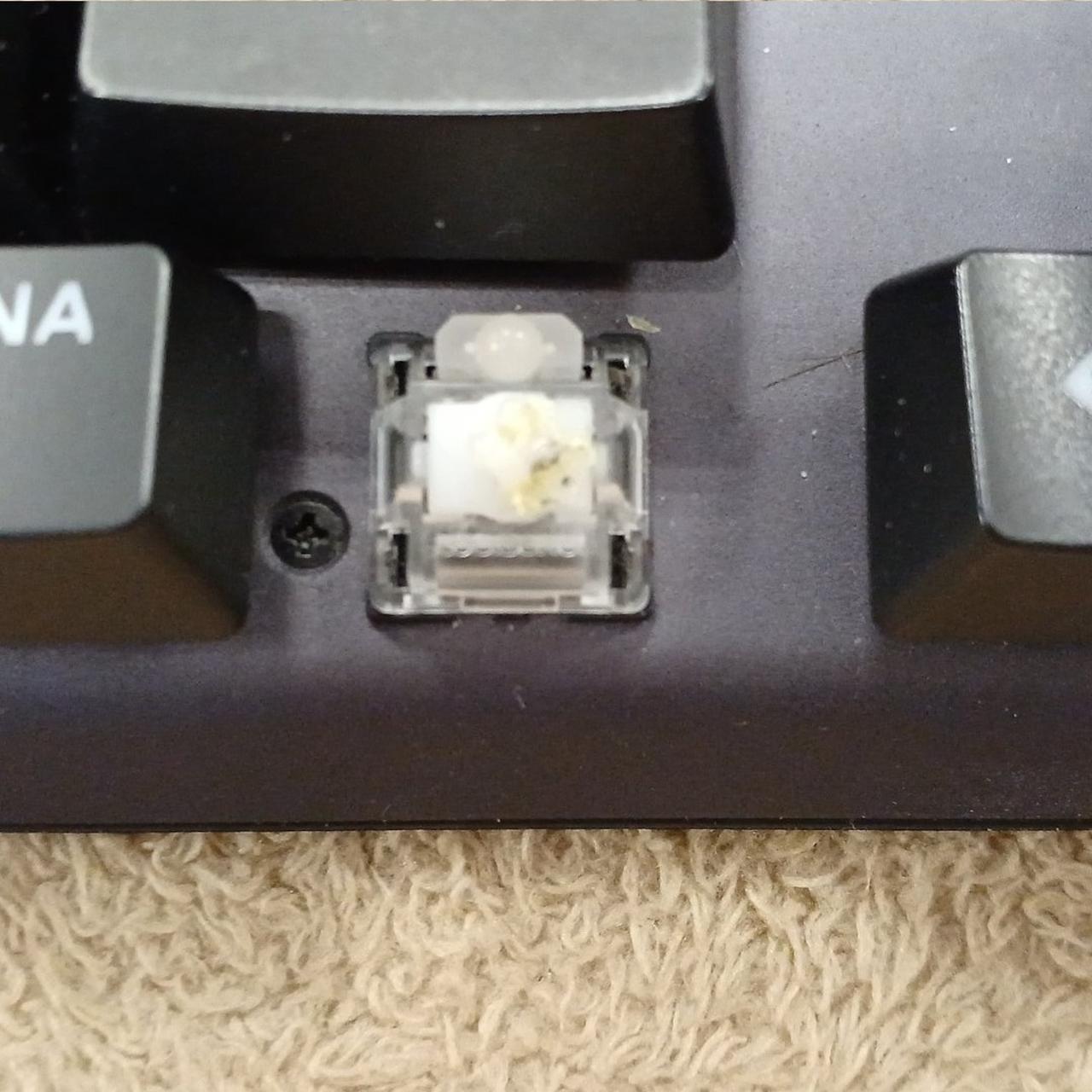 CTRLボタン接着止めにより使用不可。