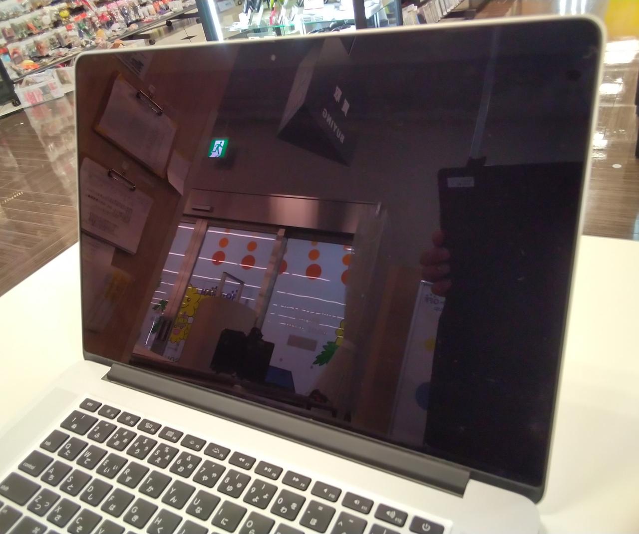 キズは見られません。