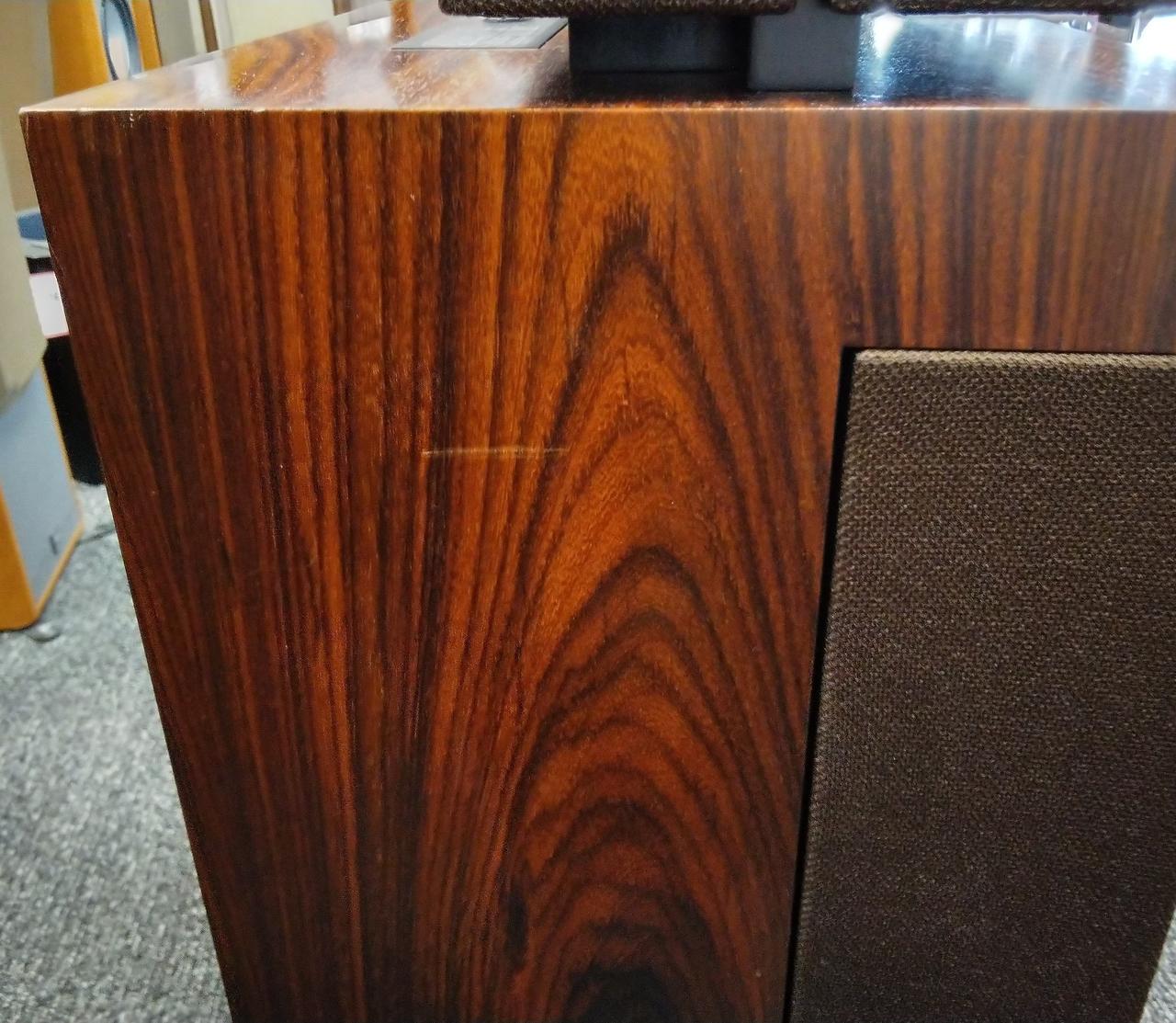 擦り傷があります。