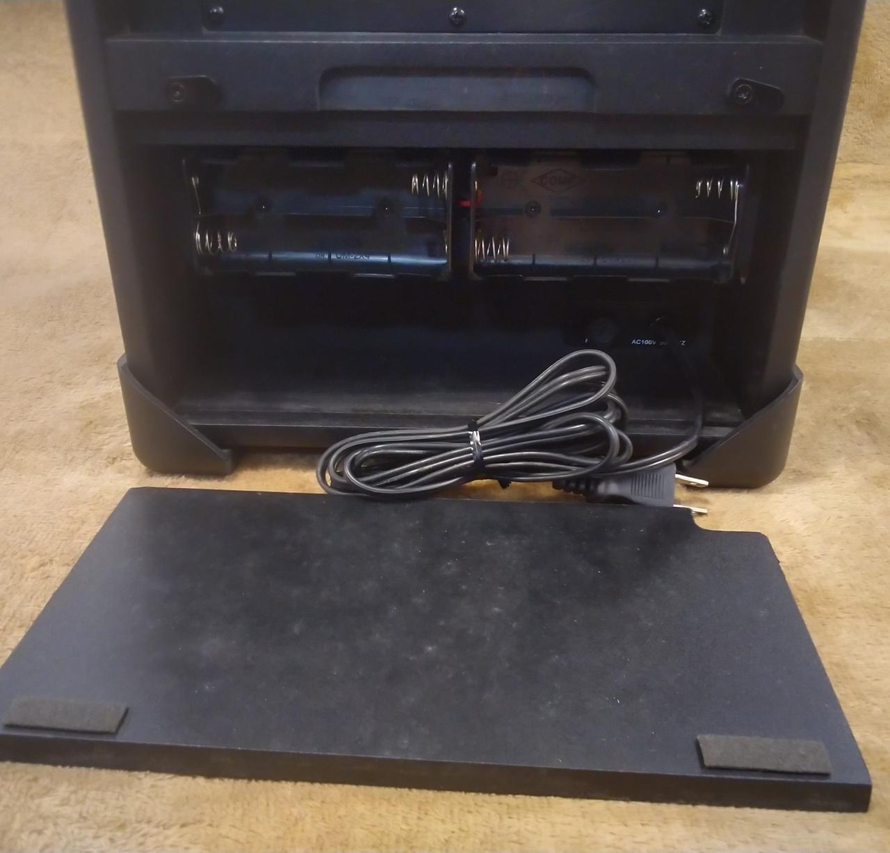 乾電池:単2×8.電源コード