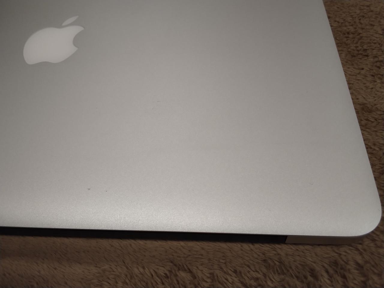 キズがあります。