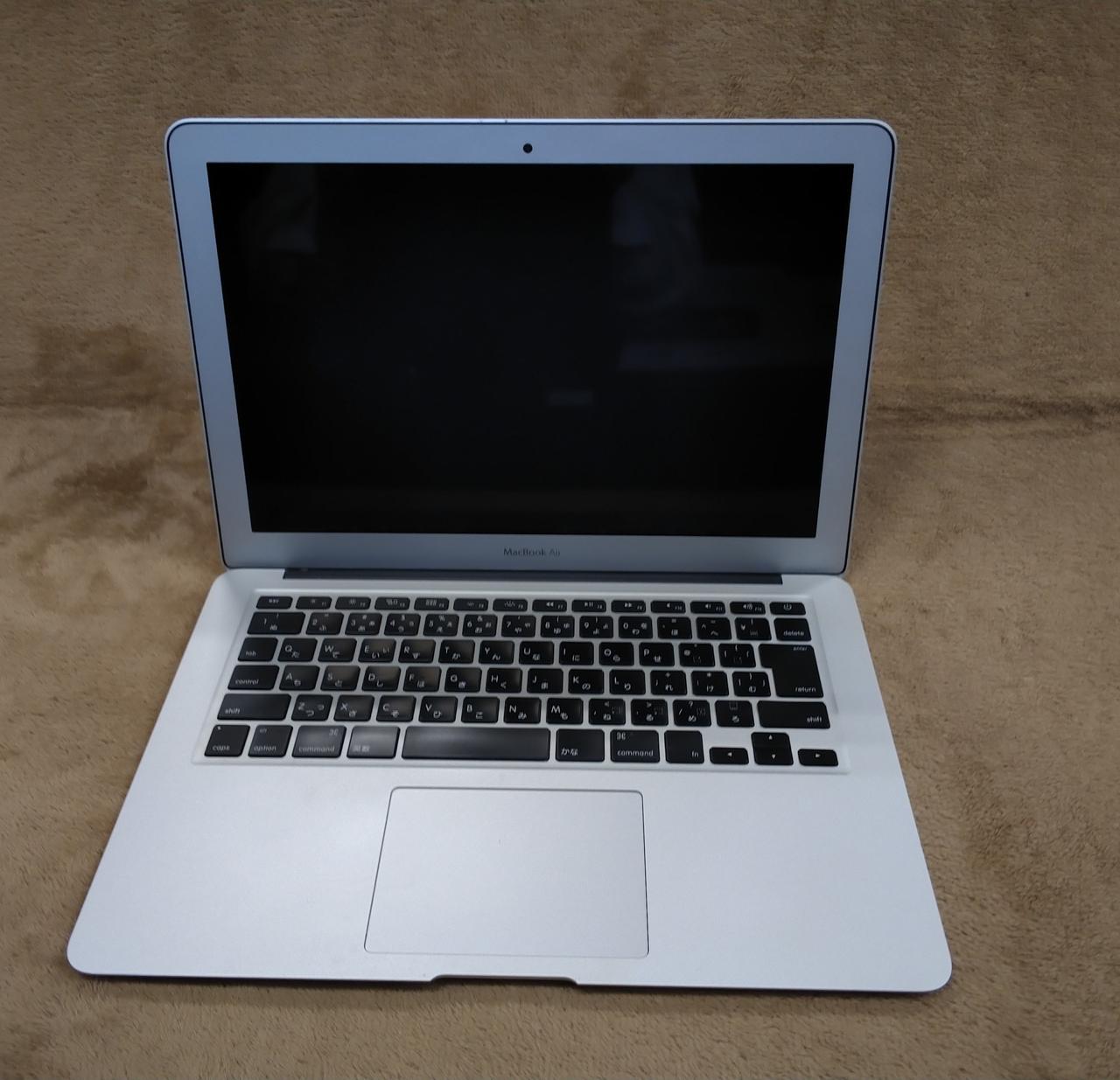 液晶画面にキズ、汚れはありません。