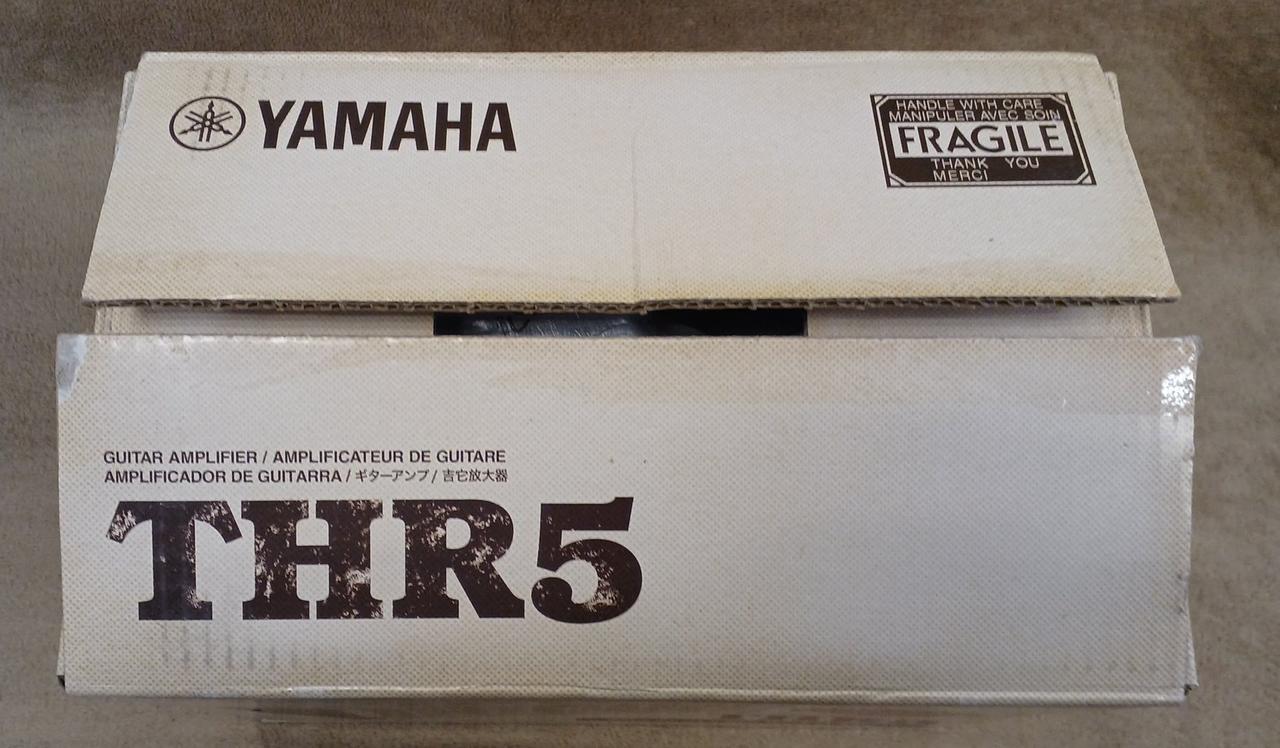 シール痕のベタつきあります