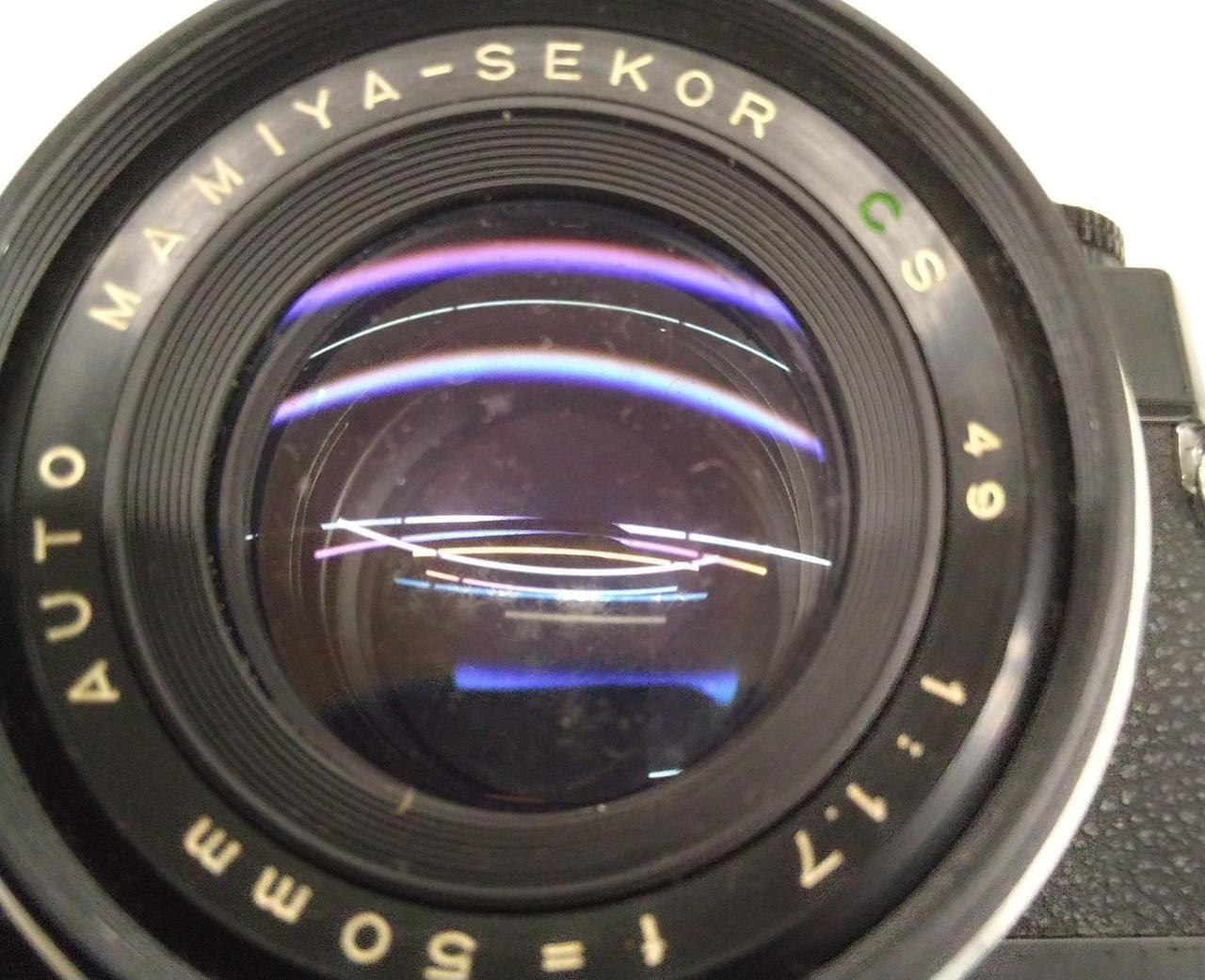 レンズにカビがあります。