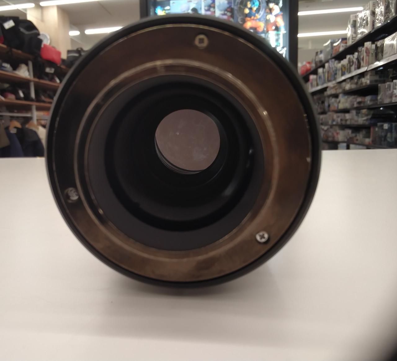 レンズにカビ、チリがあります。