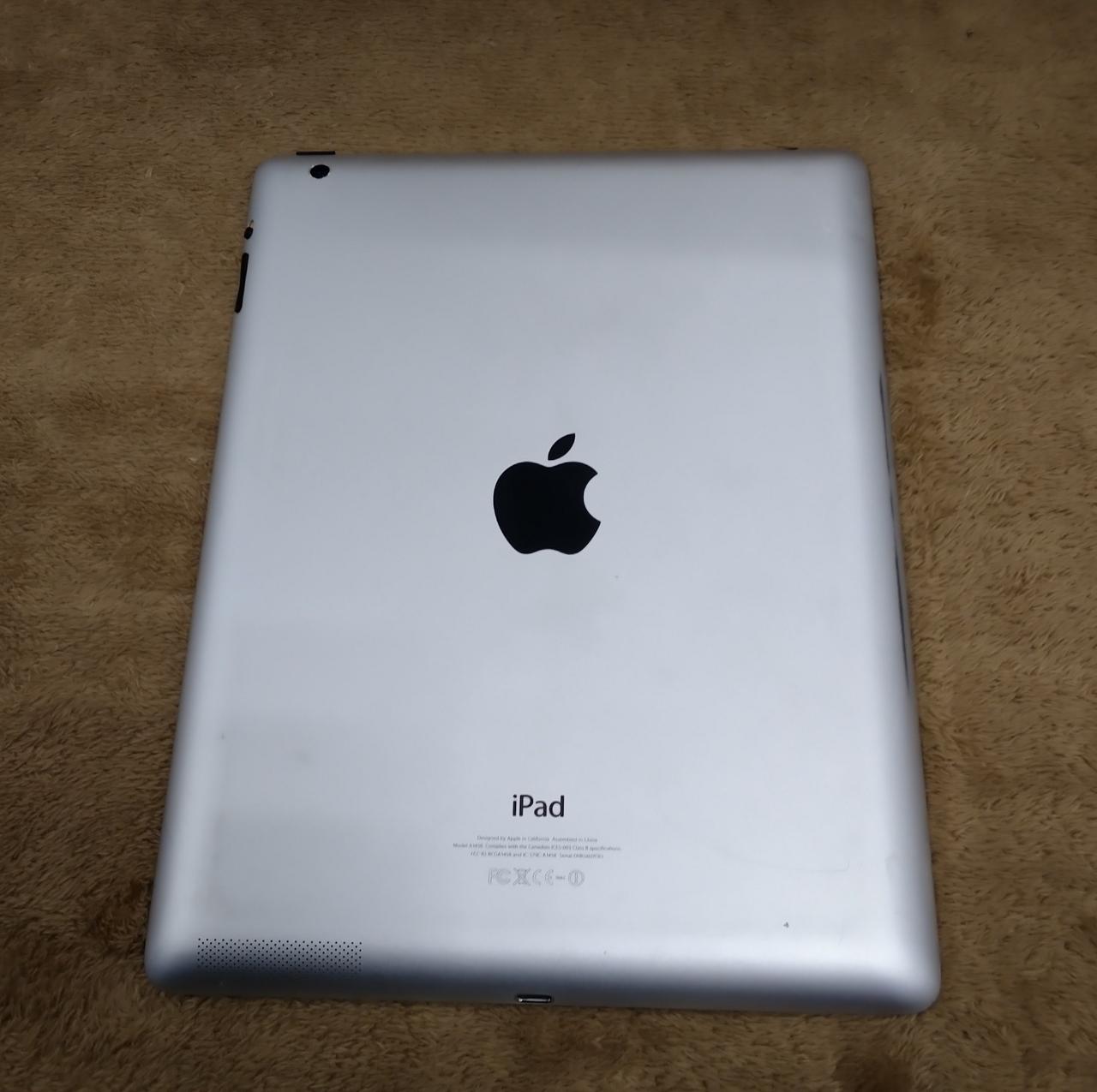 キズがあります。