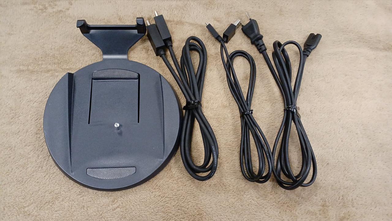 付属品はこちらのみ。コントローラー欠品