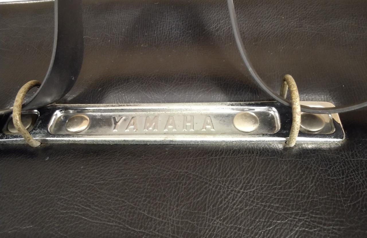金具が変色してます。