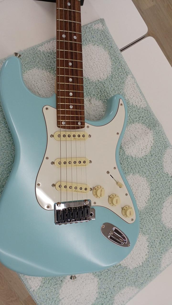 【最終値下げ】　Fender フェンダーストラトキャスター ⭐︎レプリカ品 Fender Japan ST72-53 MADE IN JAPAN フジゲン Nシリアル 1993