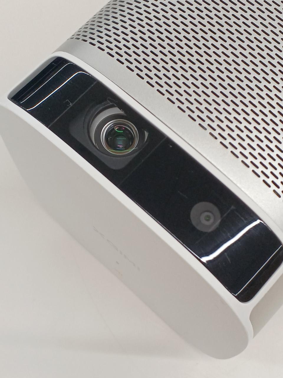 【中古】XGIMI EFin プロジェクター XGIMI Elfin wi-fi対応 ホームプロジェクター フルHD 1080p