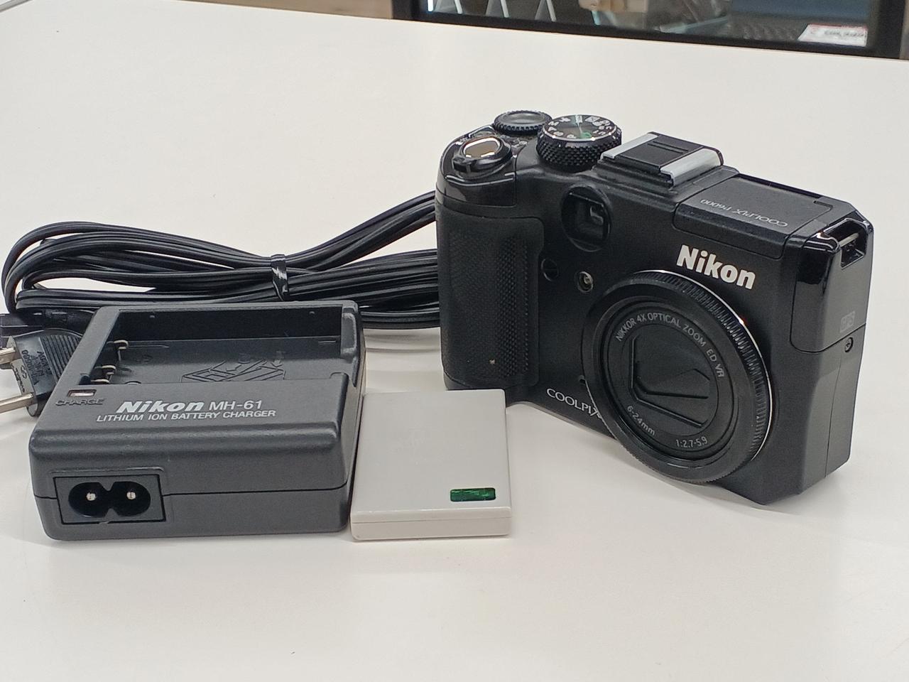 NIKON デジカメ　COOLPIX E5900　コンデジ　動作品　訳アリ NIKON デジカメ COOLPIX E5900 コンデジ 動作品 訳アリ レンズ一