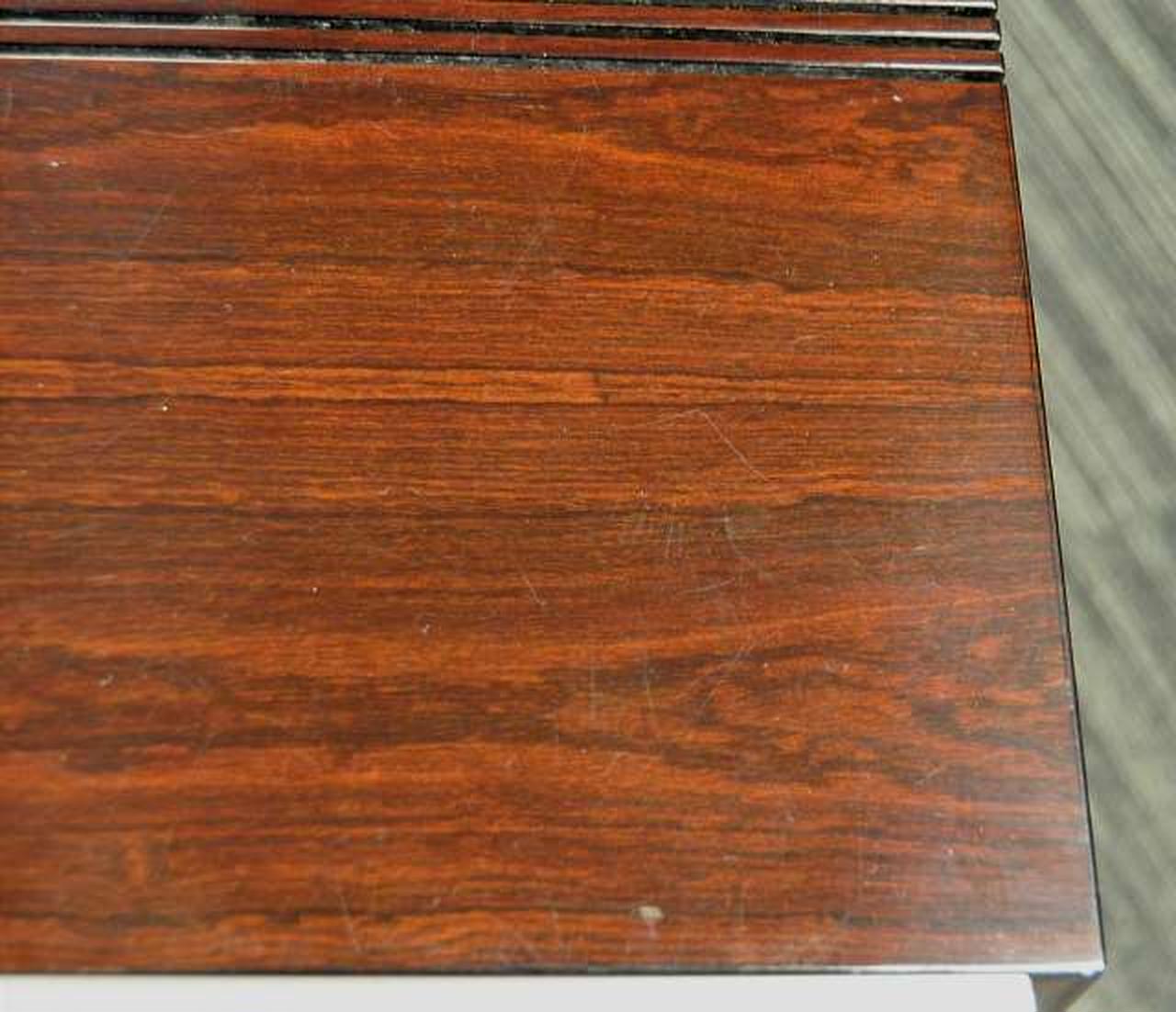 天板にキズ汚れ