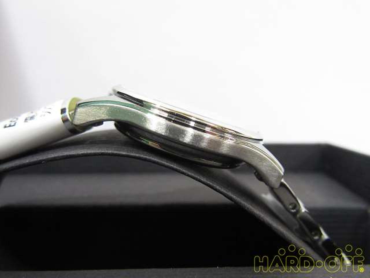 ベゼルも綺麗です！