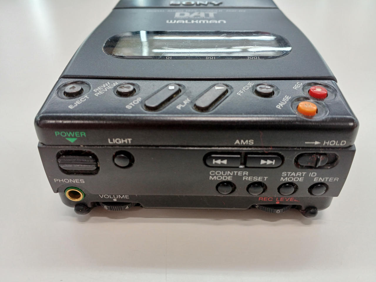 ジャンク品 SONY DATウォークマン TCD-D3 SONY ソニー TCD-D3 デジタルオーディオテープコーダー