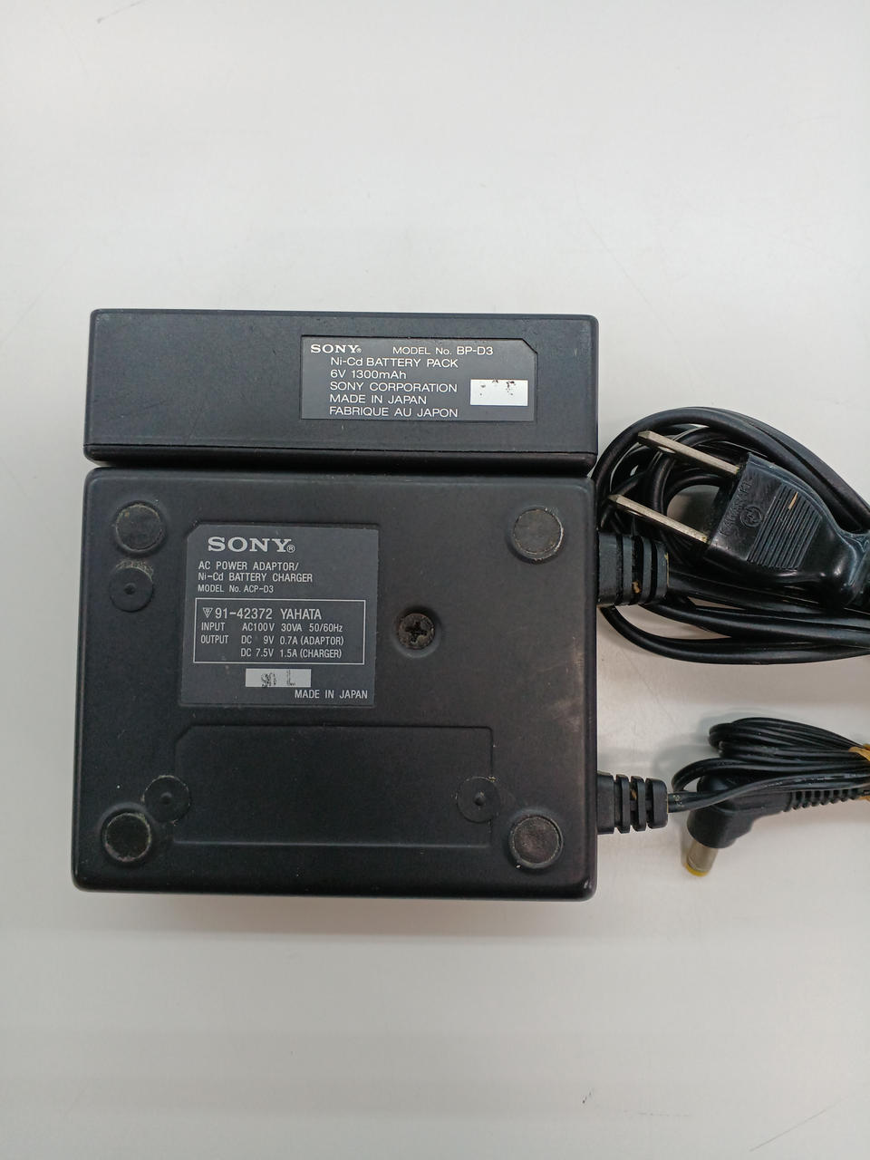 ポータブルプレーヤー SONY TCD D3 Sony TCD-D3 Portable DAT Recorder Digital Tape Japan Used