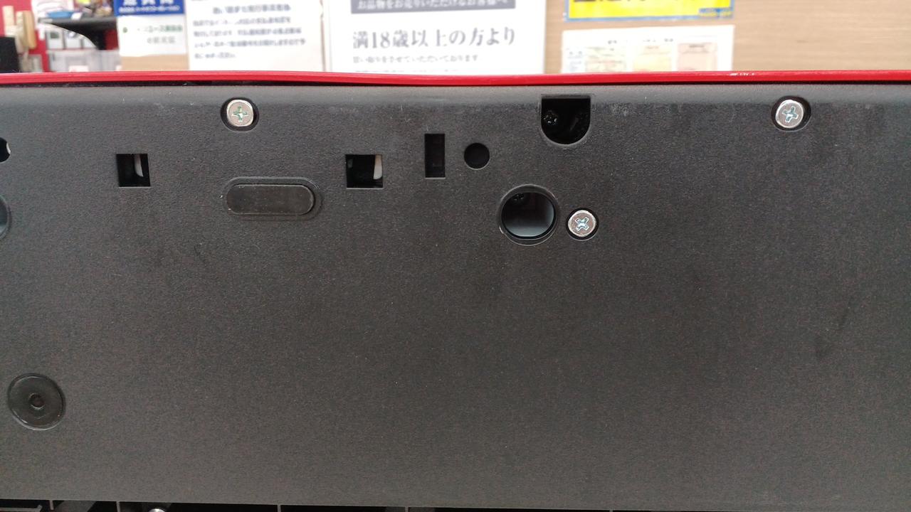 上部にキズあります