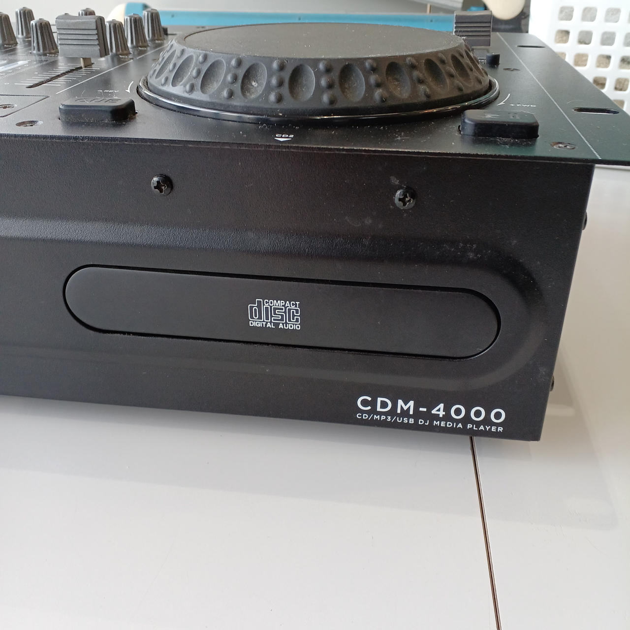 新品同様 GEMINI CDMP-6000 ジェミニ ターンテーブル 専用ケース Amazon.co.jp: GEMINI CD プレイヤー CDMP-6000 : 家電＆カメラ